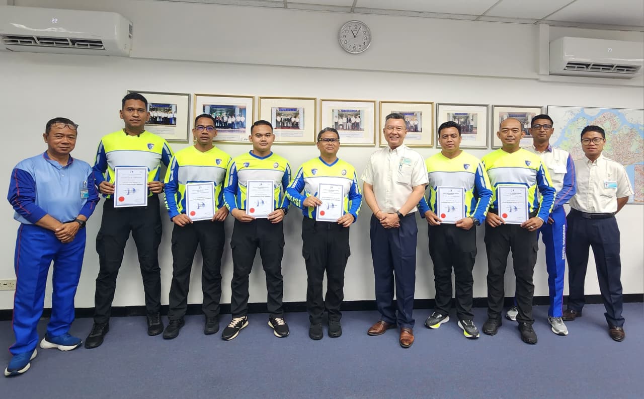 Peningkatan Kompetensi Instruktur : 6 Personil SDC Ditlantas Polda Kalsel telah selesai Pelatihan di BBDC Singapura